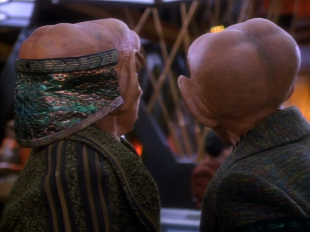 extant_StarTrekDS9_1x11-TheNagus_00220.jpg