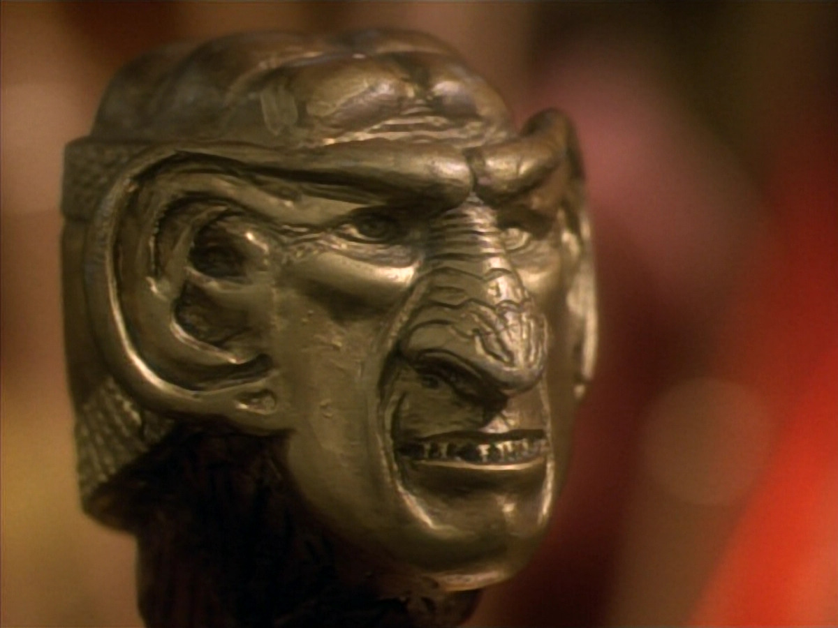 extant_StarTrekDS9_1x11-TheNagus_03578.jpg