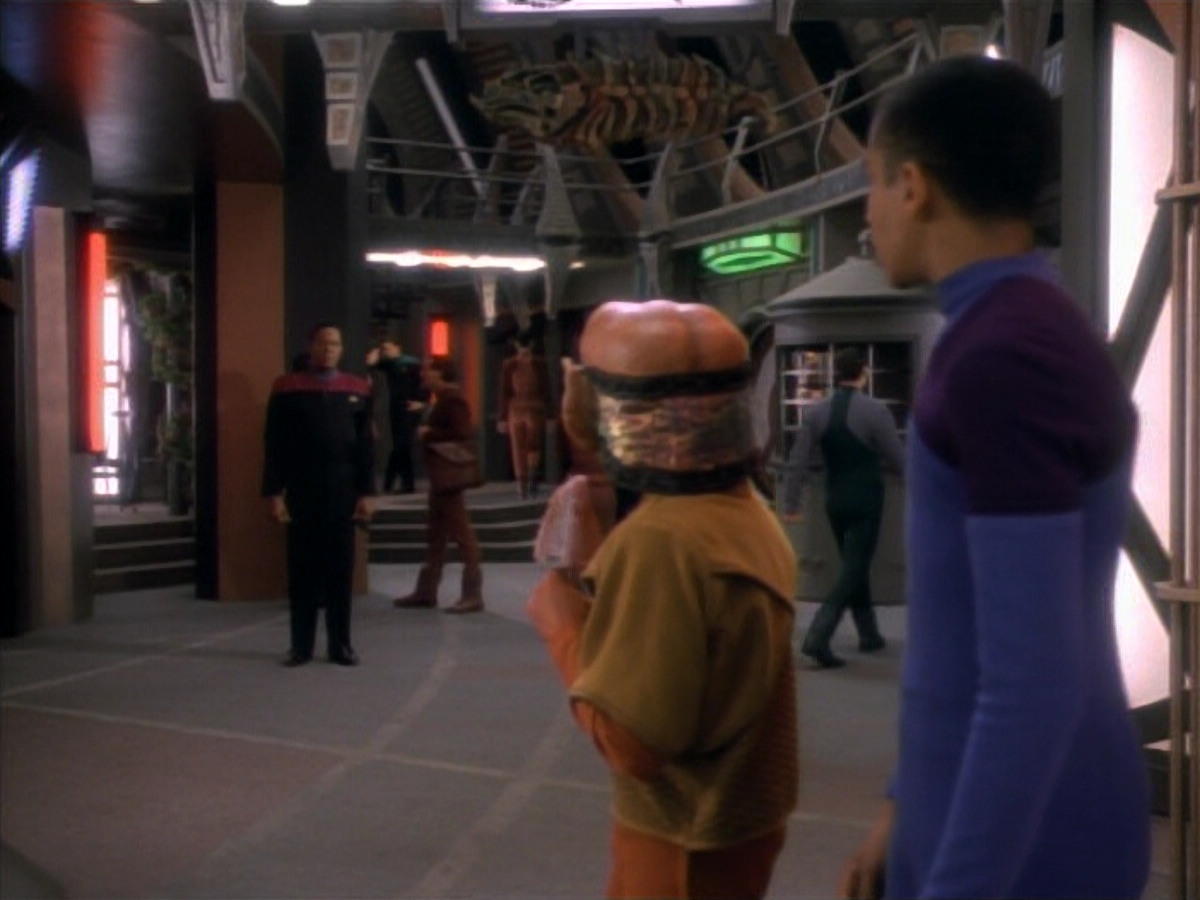extant_StarTrekDS9_1x11-TheNagus_03706.jpg