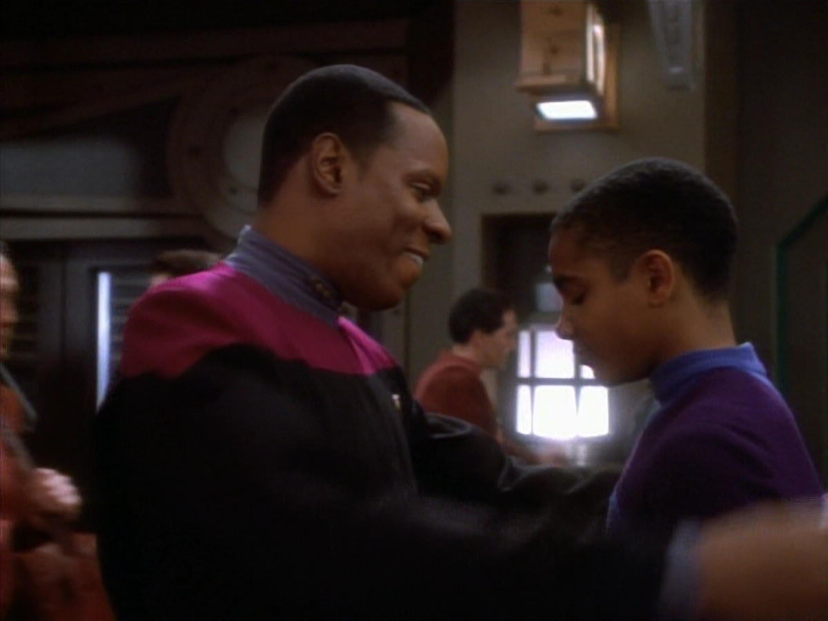 extant_StarTrekDS9_1x11-TheNagus_03720.jpg