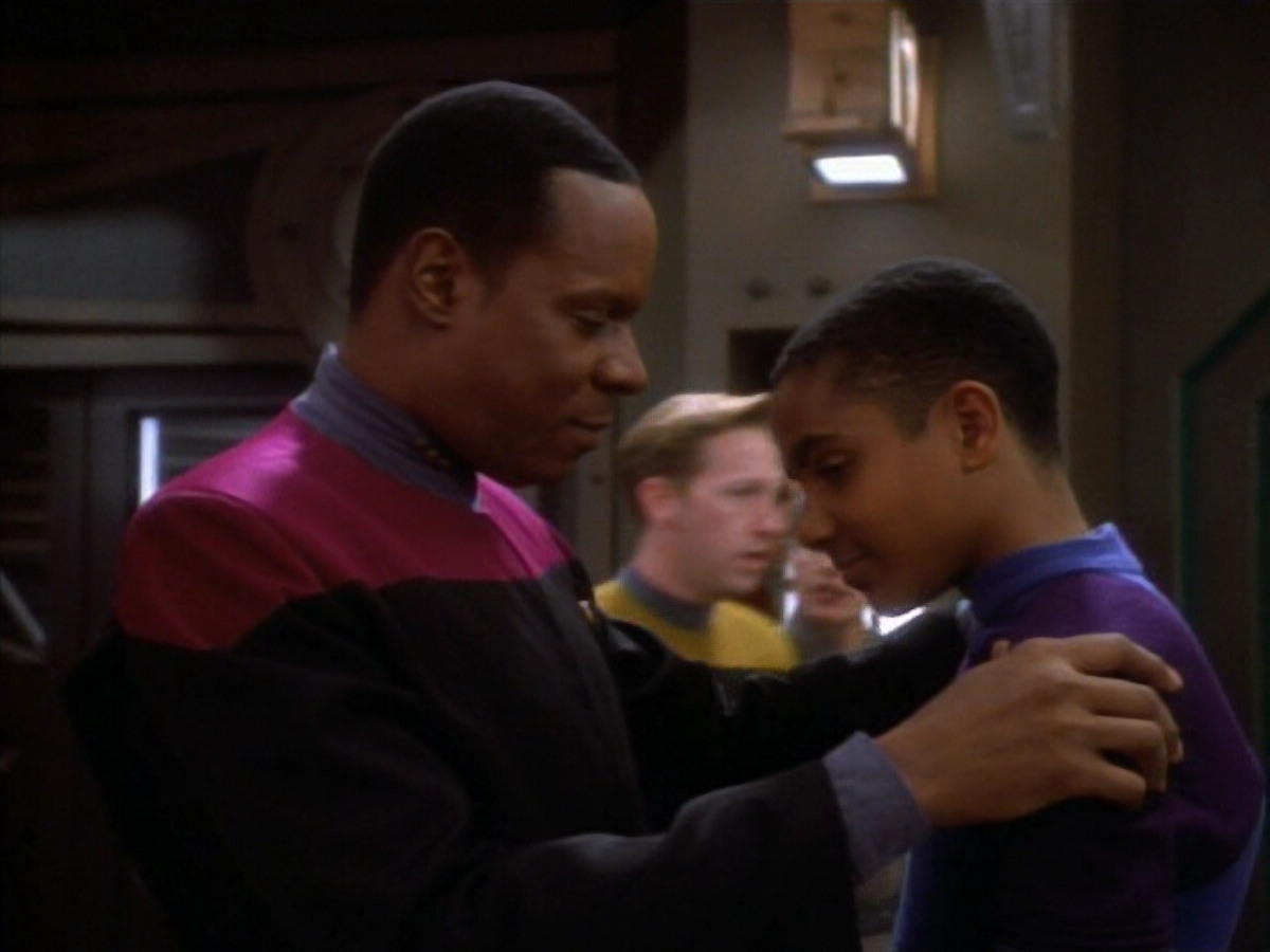 extant_StarTrekDS9_1x11-TheNagus_03736.jpg