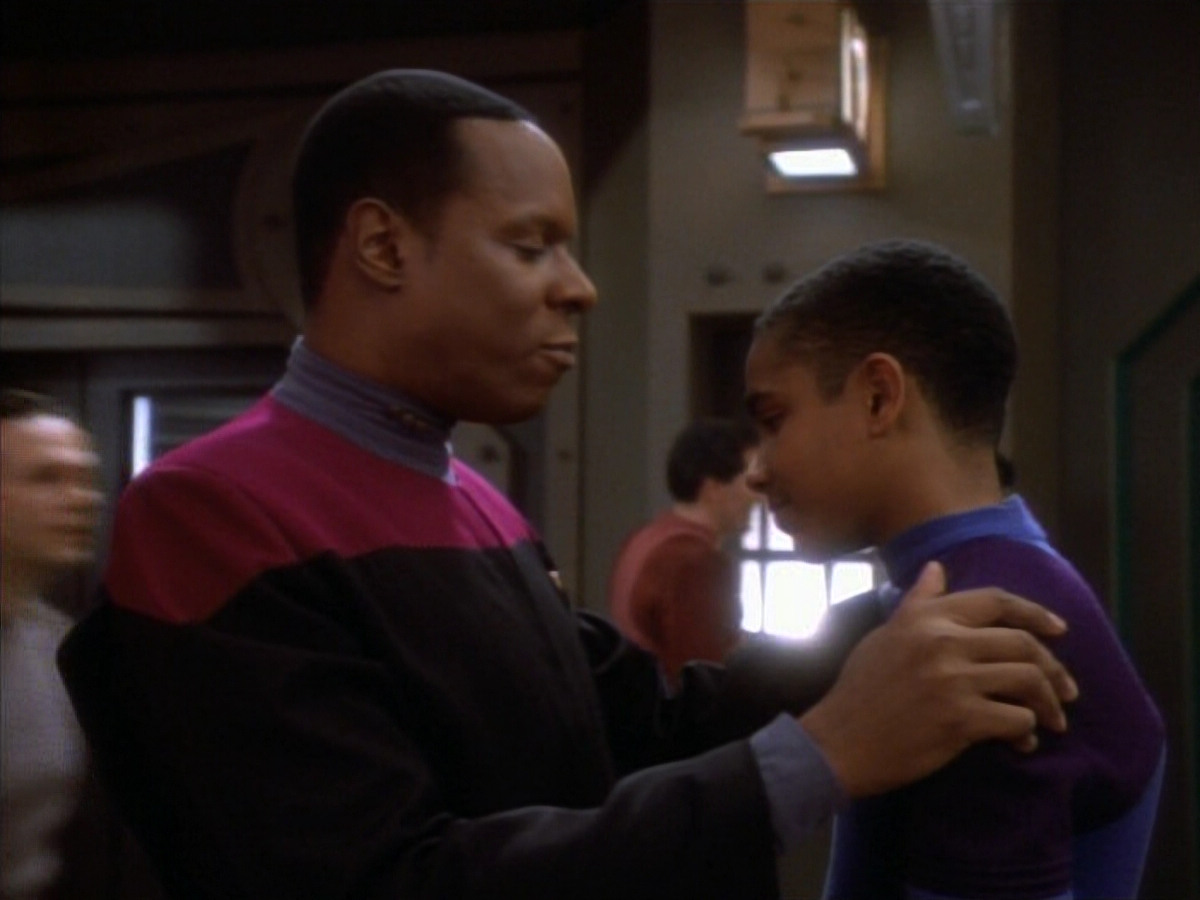 extant_StarTrekDS9_1x11-TheNagus_03740.jpg