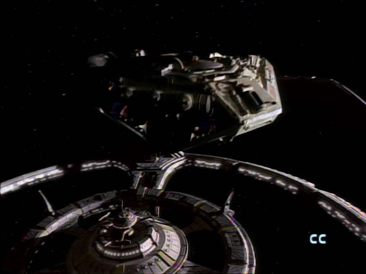 extant_StarTrekDS9_1x12-Vortex_00005.jpg