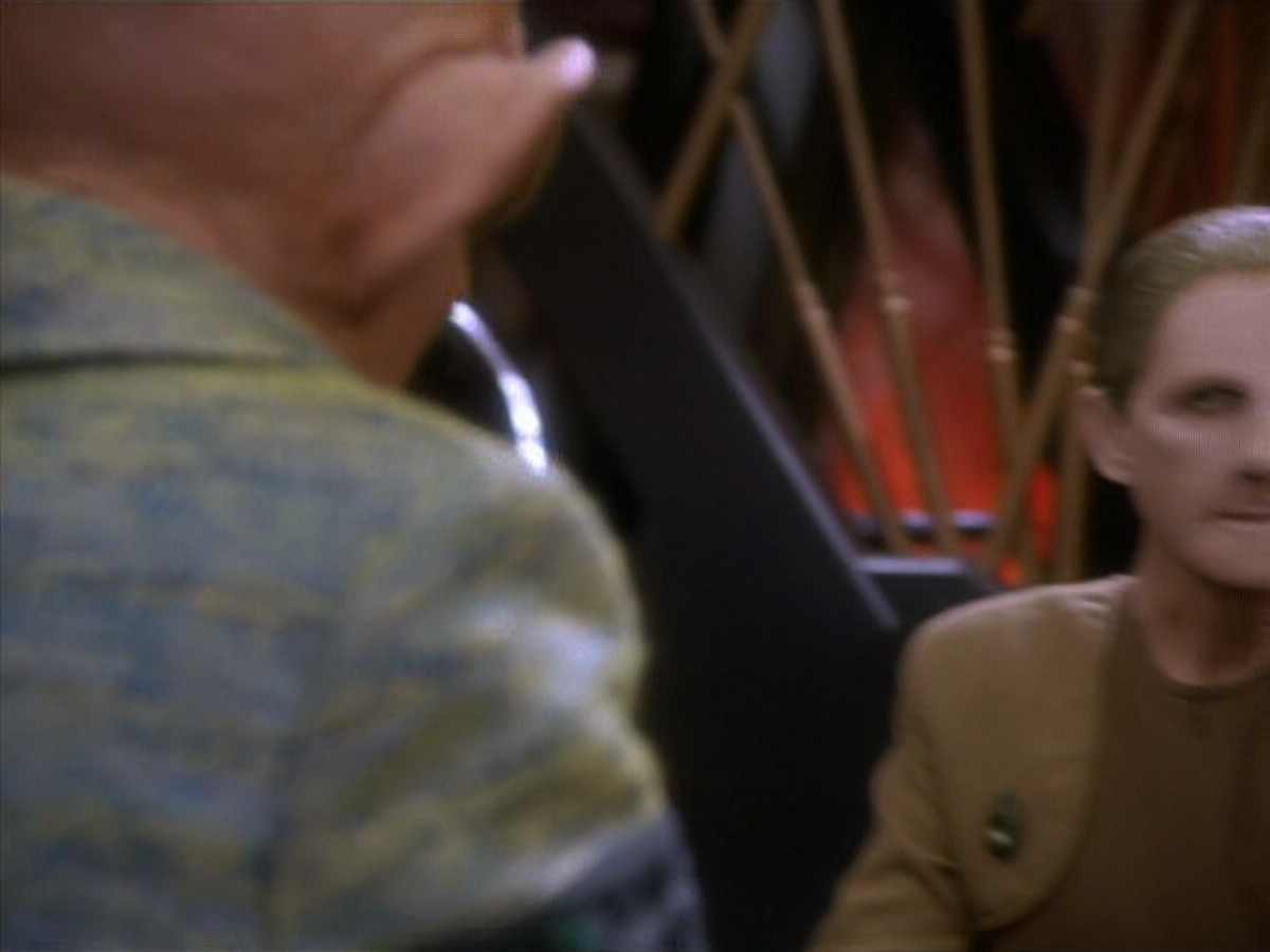 extant_StarTrekDS9_1x12-Vortex_00026.jpg