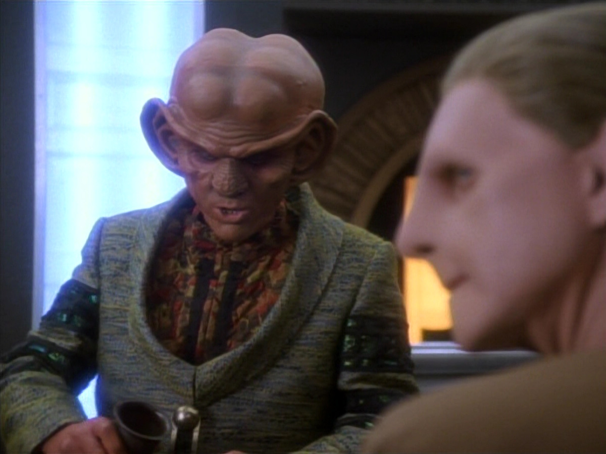 extant_StarTrekDS9_1x12-Vortex_00052.jpg