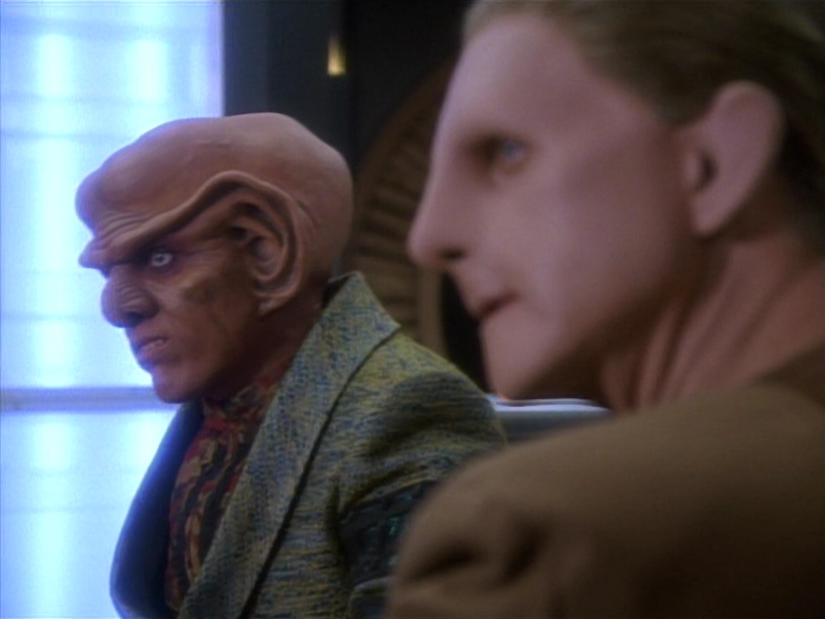 extant_StarTrekDS9_1x12-Vortex_00072.jpg