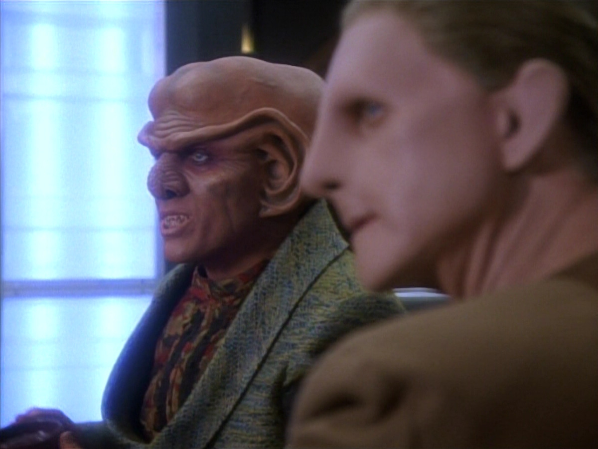 extant_StarTrekDS9_1x12-Vortex_00083.jpg
