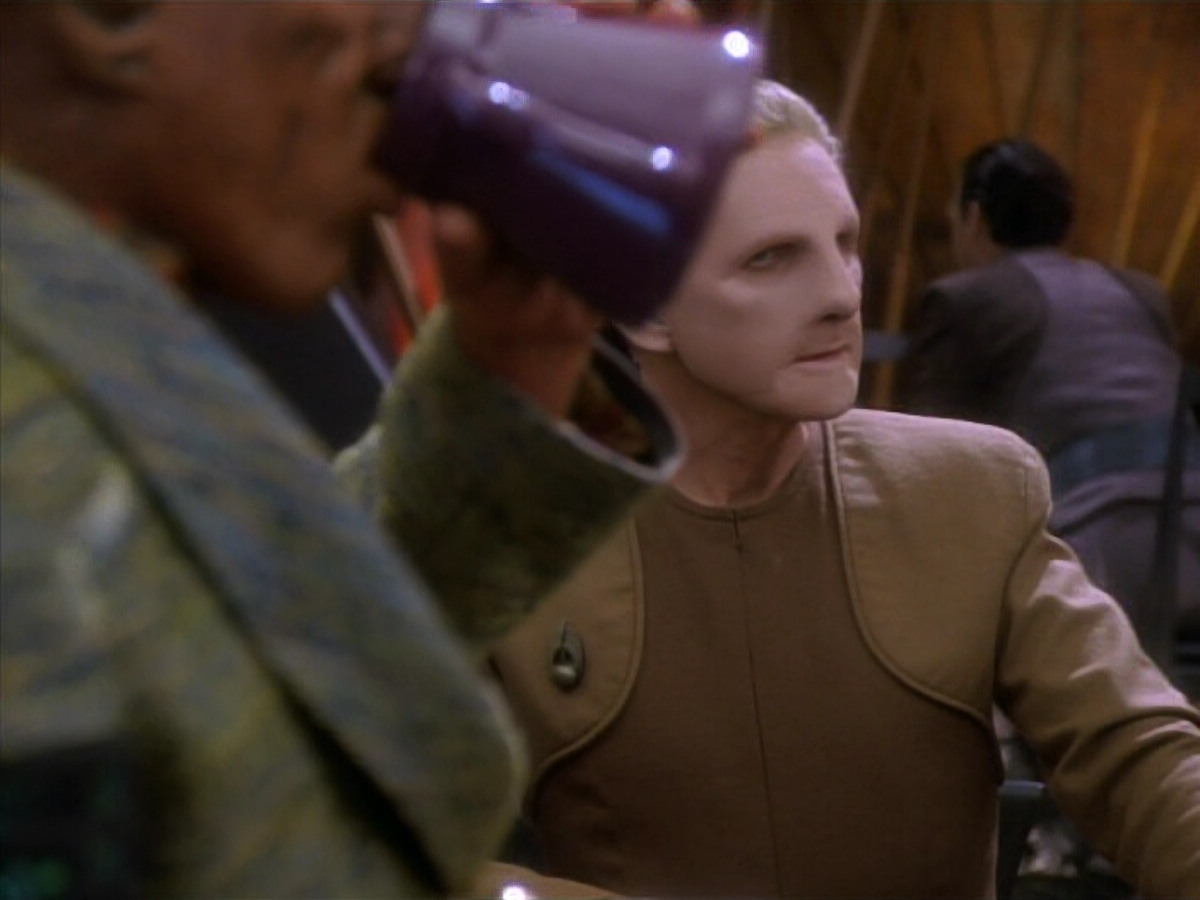 extant_StarTrekDS9_1x12-Vortex_00119.jpg