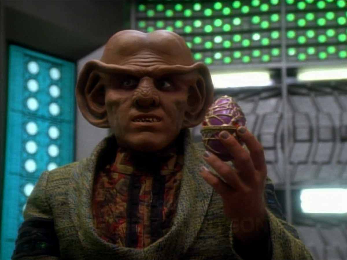 extant_StarTrekDS9_1x12-Vortex_00471.jpg