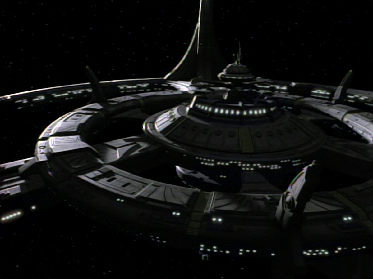 extant_StarTrekDS9_1x12-Vortex_00626.jpg