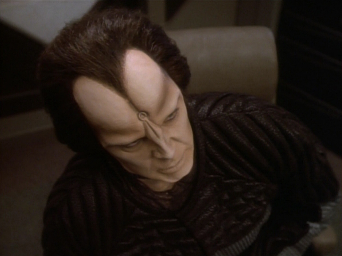 extant_StarTrekDS9_1x12-Vortex_00633.jpg