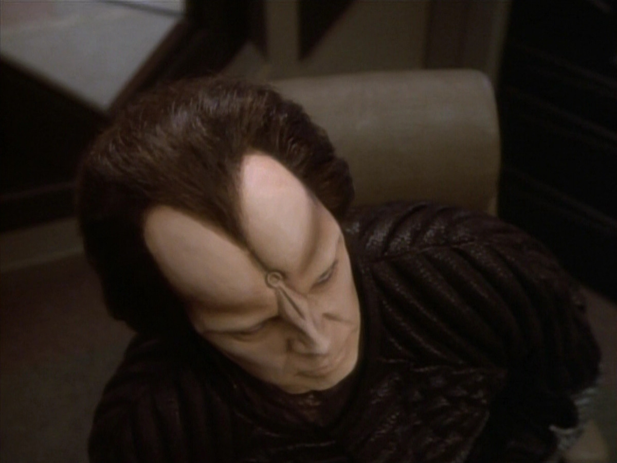 extant_StarTrekDS9_1x12-Vortex_00635.jpg