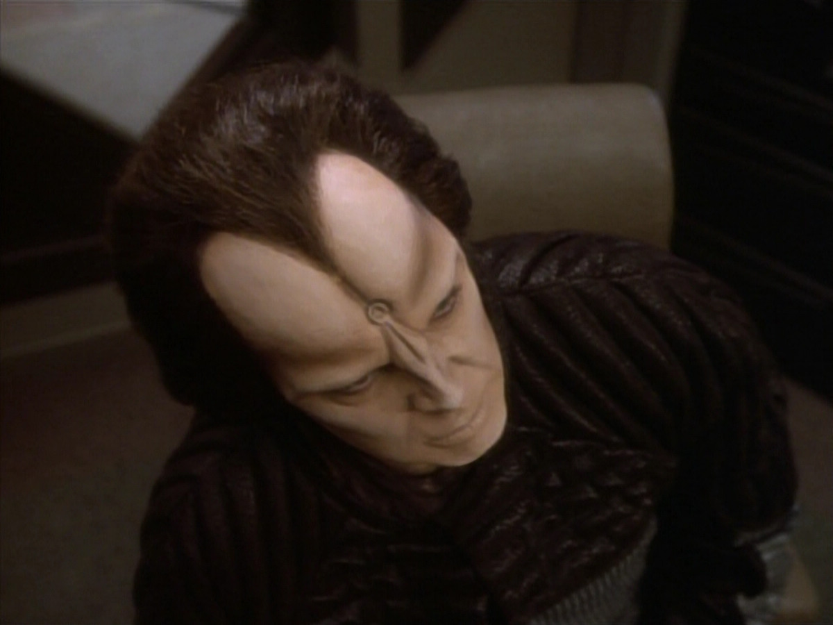 extant_StarTrekDS9_1x12-Vortex_00647.jpg