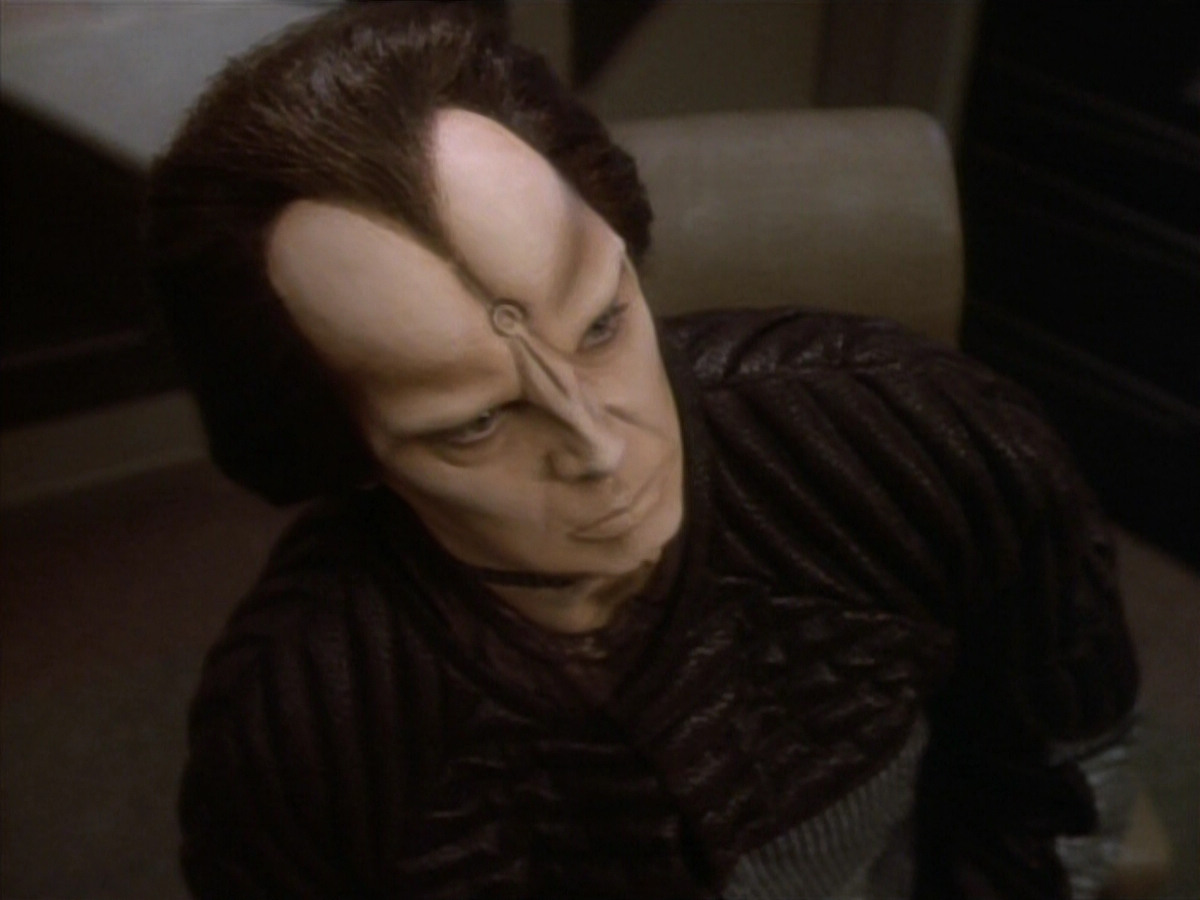 extant_StarTrekDS9_1x12-Vortex_00655.jpg