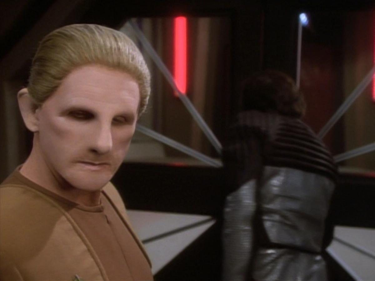 extant_StarTrekDS9_1x12-Vortex_00722.jpg