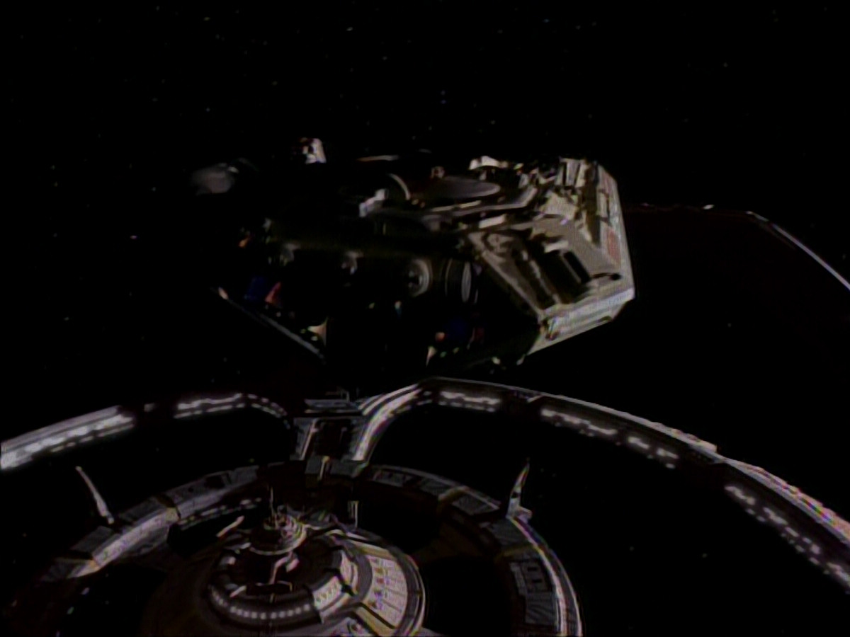 extant_StarTrekDS9_1x12-Vortex_00988.jpg