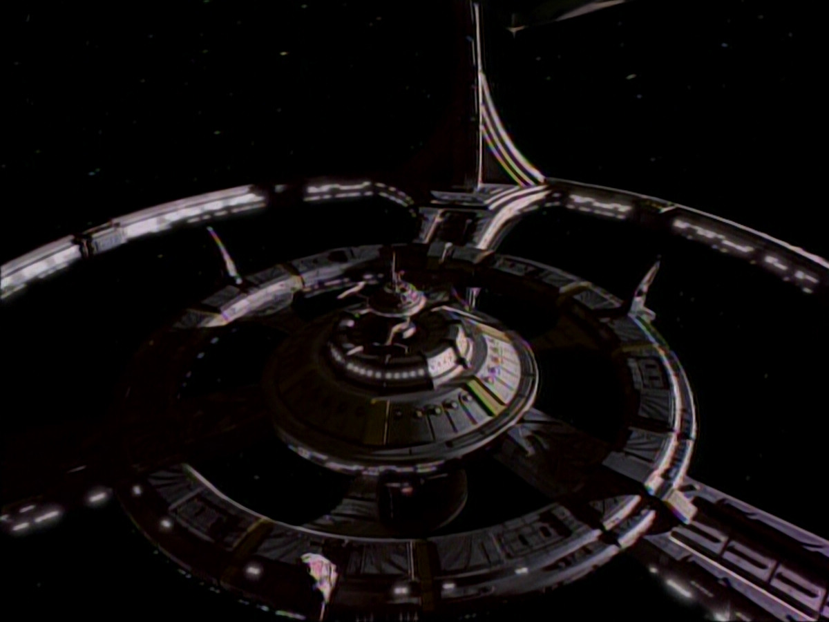 extant_StarTrekDS9_1x12-Vortex_00993.jpg