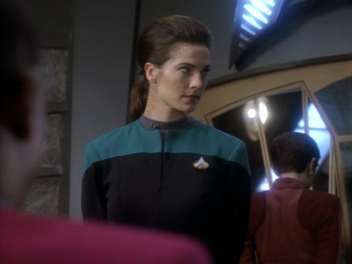 extant_StarTrekDS9_1x12-Vortex_01009.jpg