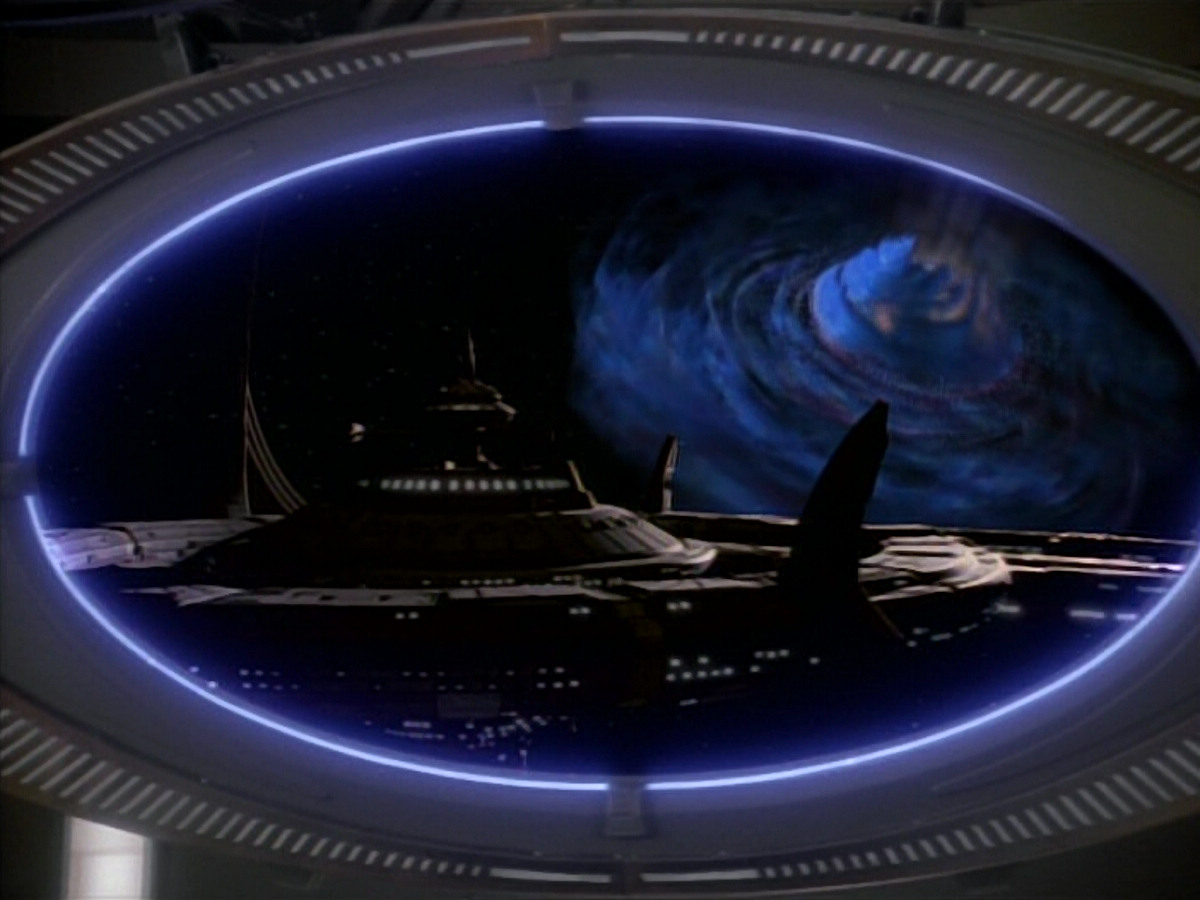extant_StarTrekDS9_1x12-Vortex_02579.jpg