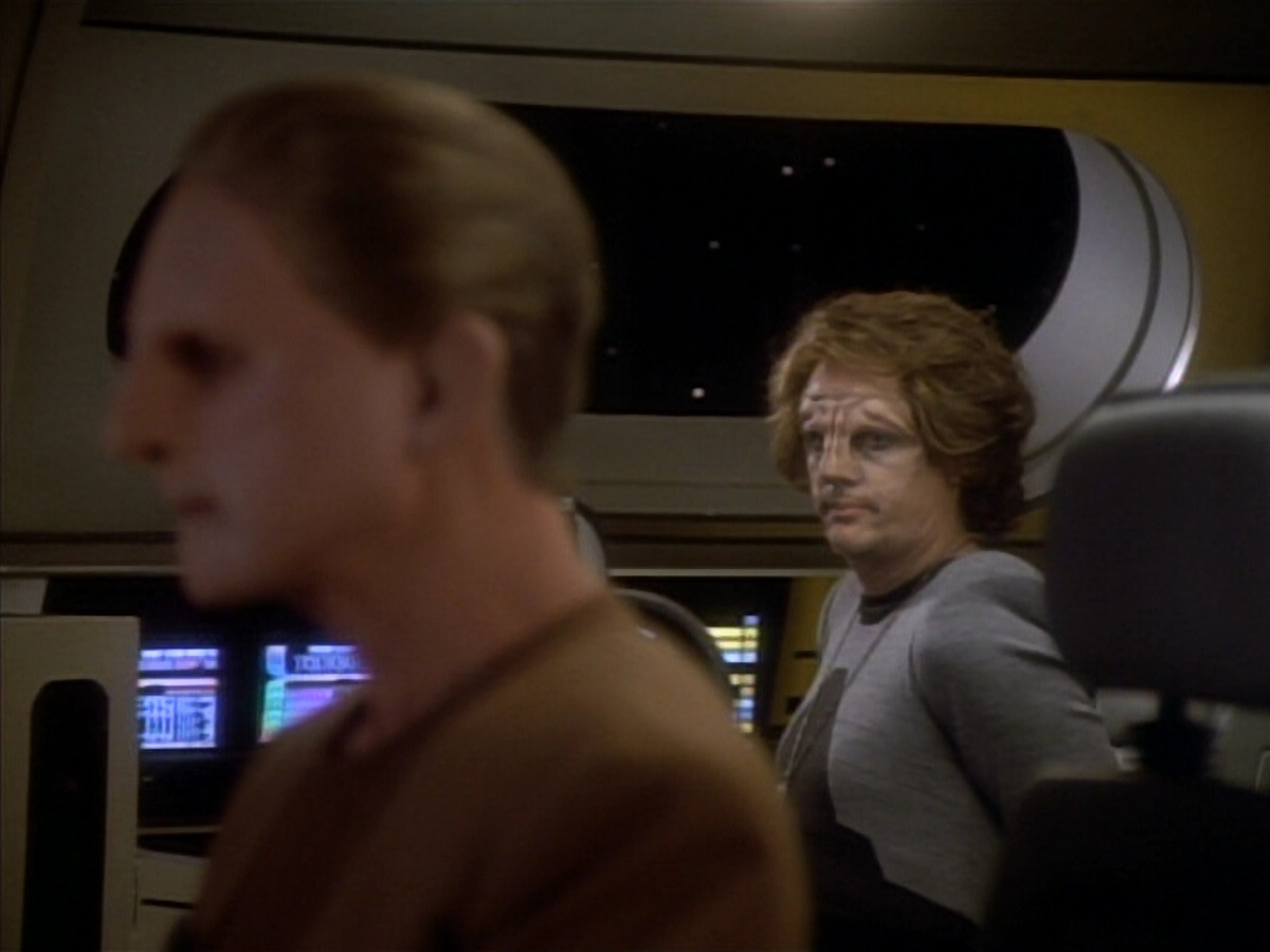 extant_StarTrekDS9_1x12-Vortex_02597.jpg