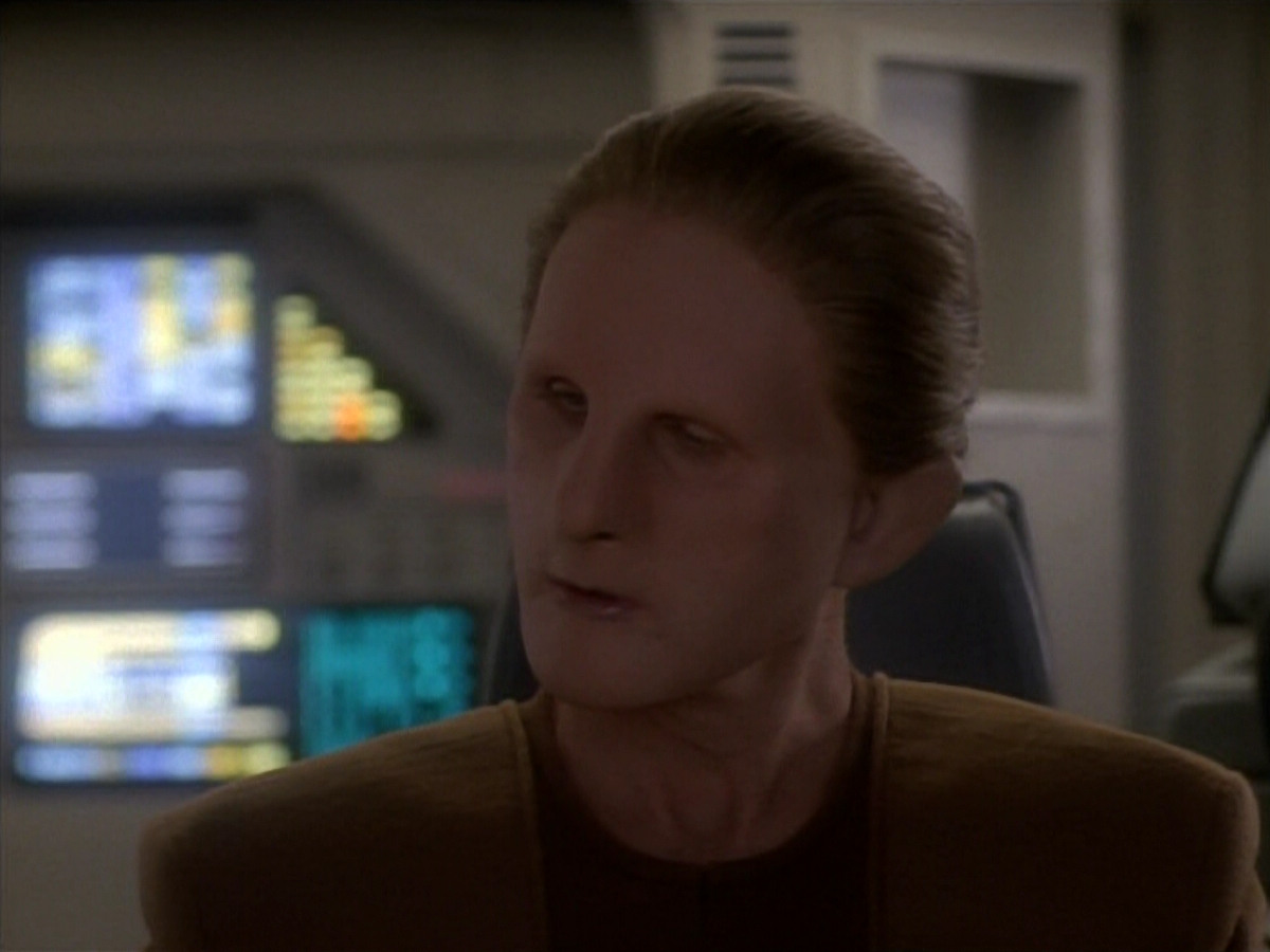 extant_StarTrekDS9_1x12-Vortex_02612.jpg