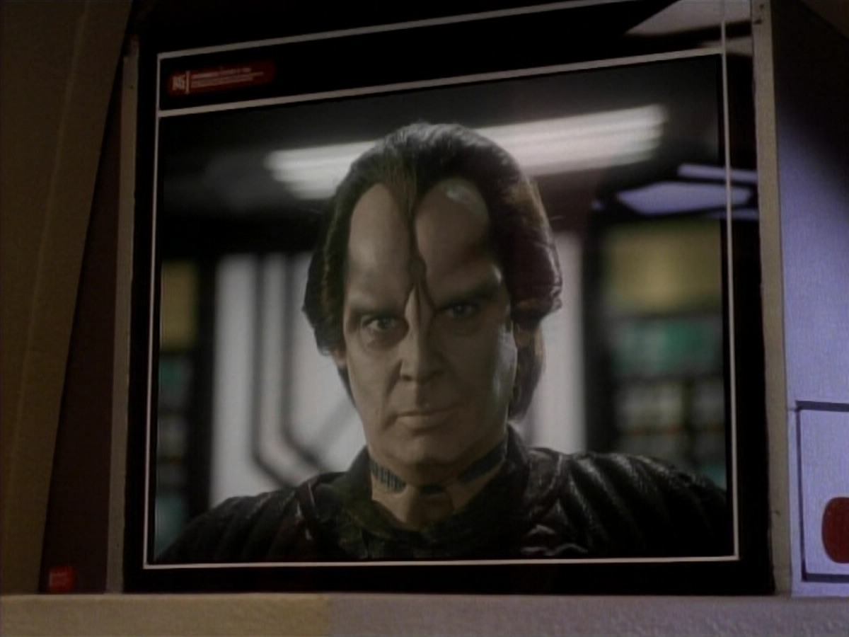 extant_StarTrekDS9_1x12-Vortex_02715.jpg
