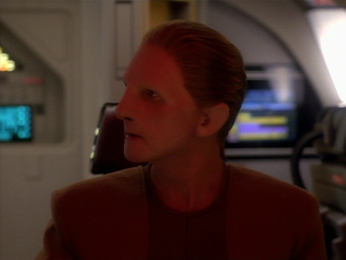 extant_StarTrekDS9_1x12-Vortex_02814.jpg