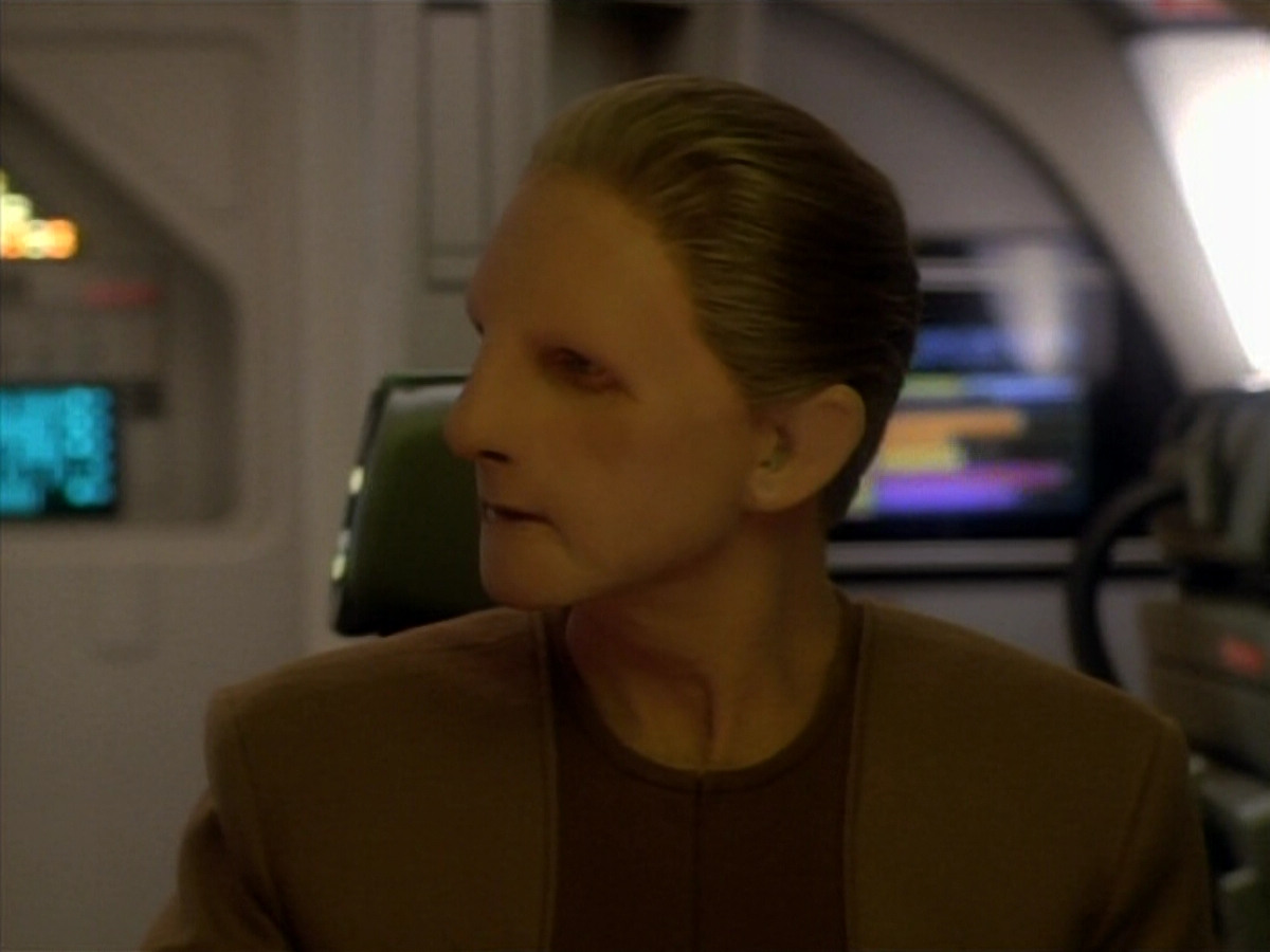 extant_StarTrekDS9_1x12-Vortex_02818.jpg