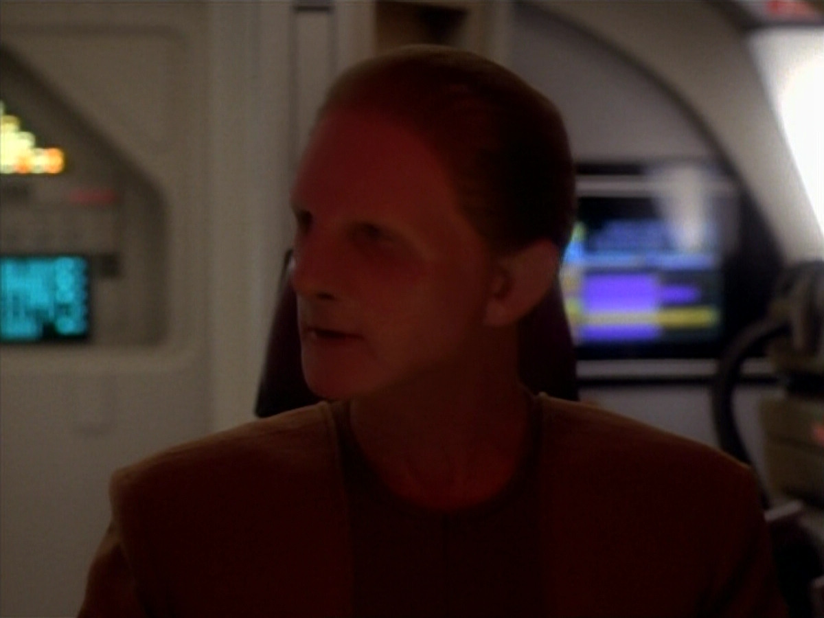 extant_StarTrekDS9_1x12-Vortex_02826.jpg