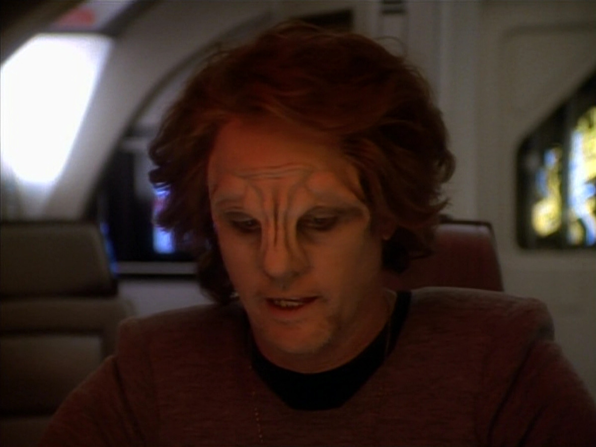 extant_StarTrekDS9_1x12-Vortex_02861.jpg