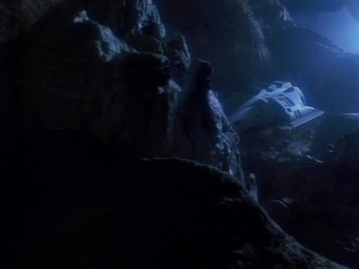 extant_StarTrekDS9_1x12-Vortex_02886.jpg