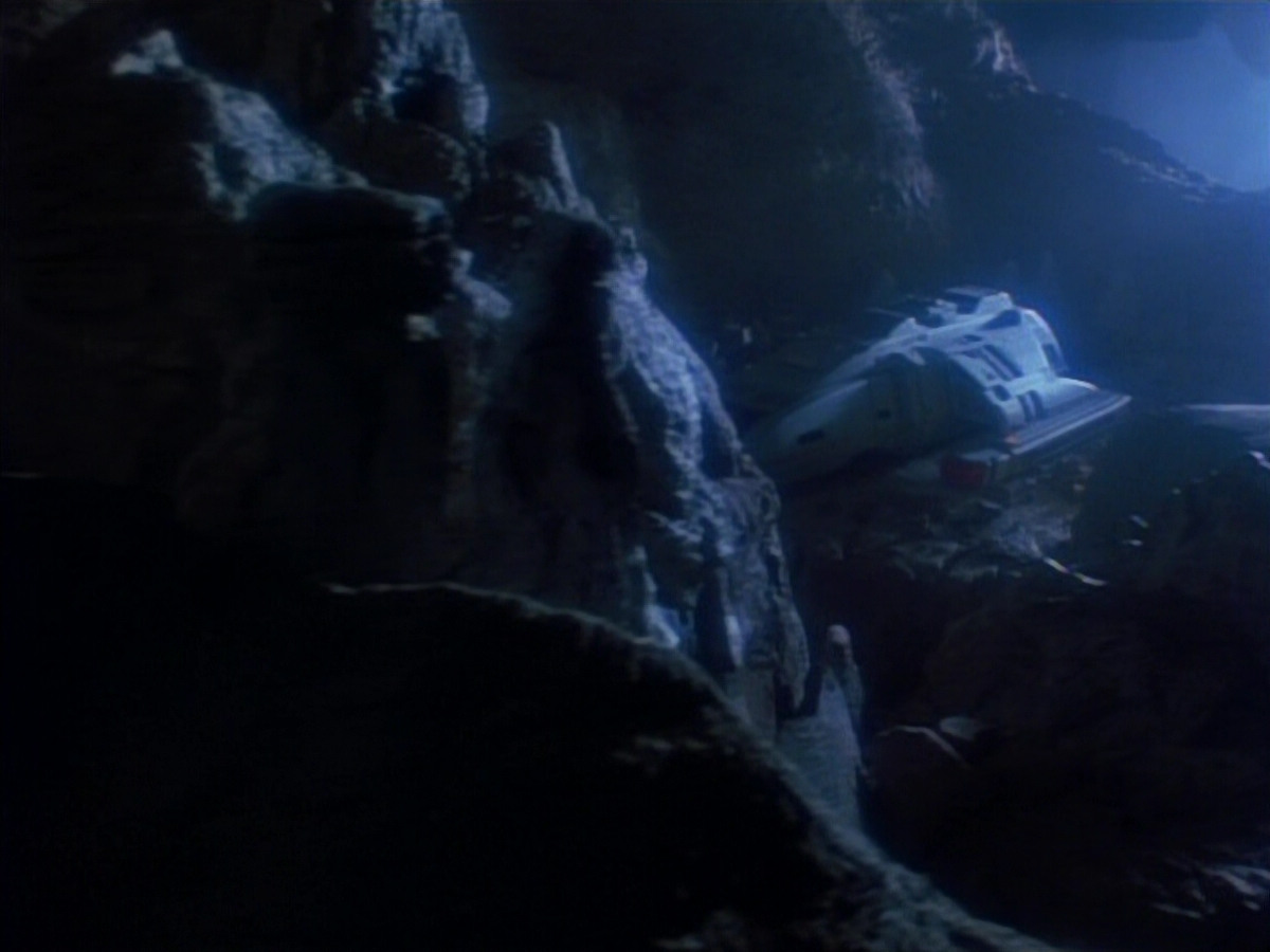 extant_StarTrekDS9_1x12-Vortex_02887.jpg