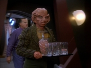 extant_StarTrekDS9_1x12-Vortex_00252.jpg