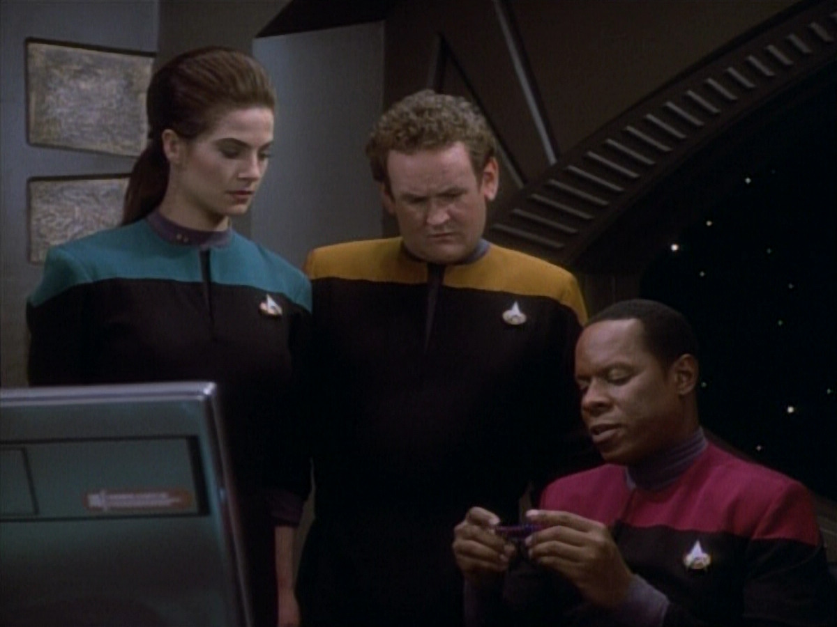 extant_StarTrekDS9_1x13-BattleLines_00025.jpg