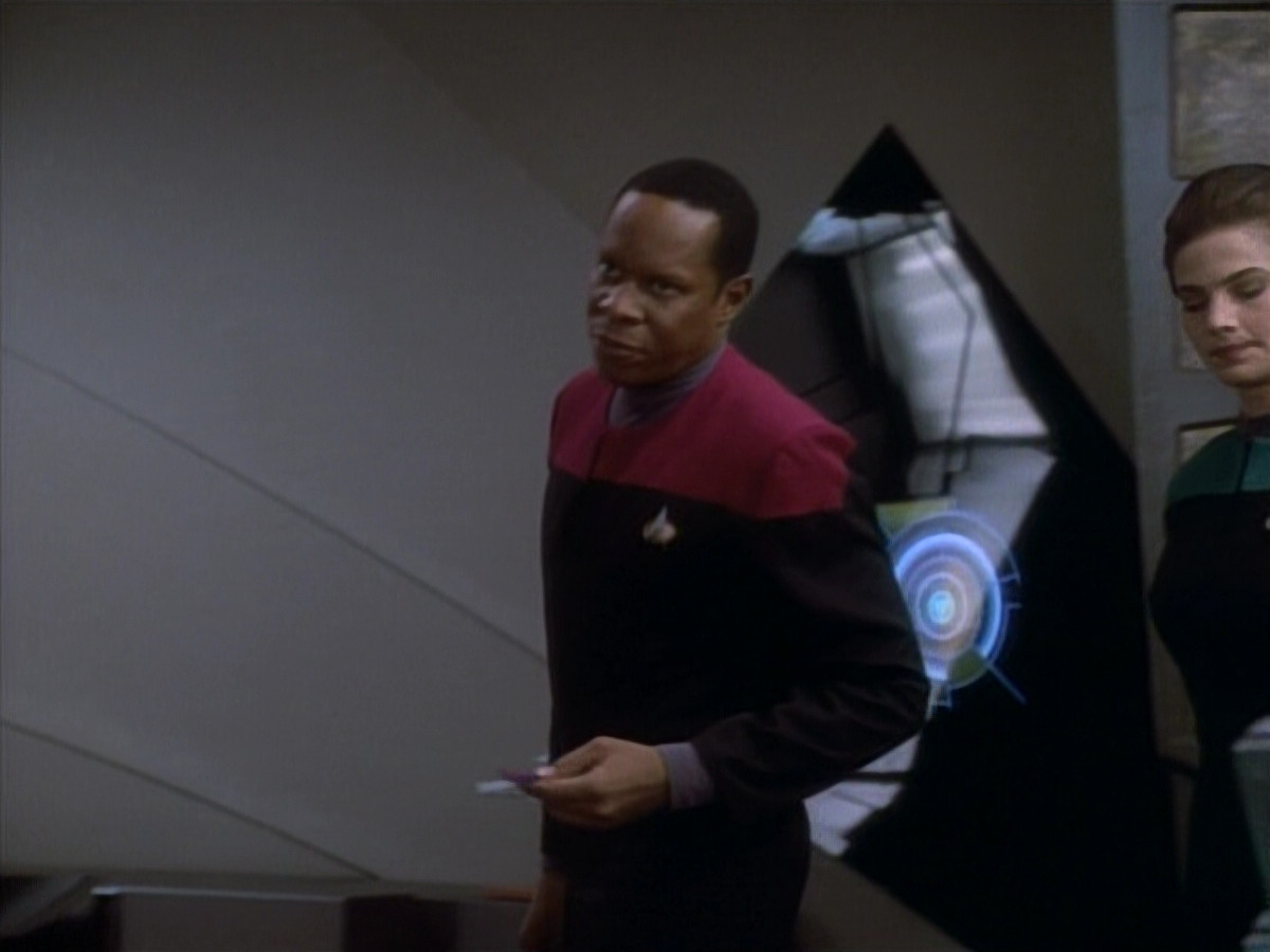 extant_StarTrekDS9_1x13-BattleLines_00045.jpg