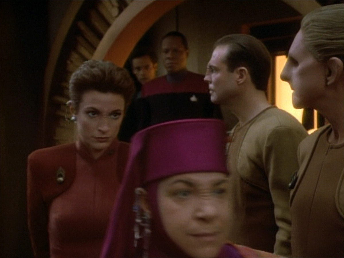 extant_StarTrekDS9_1x13-BattleLines_00148.jpg
