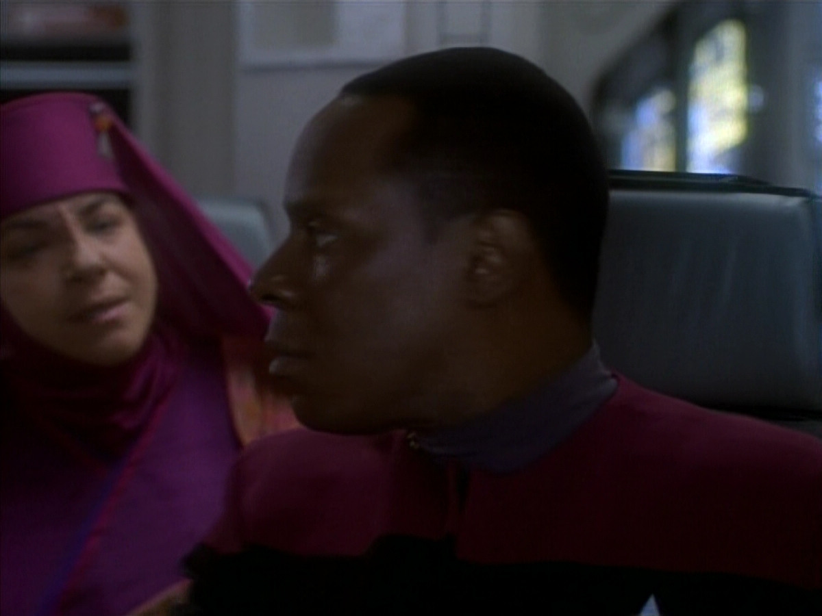 extant_StarTrekDS9_1x13-BattleLines_00698.jpg