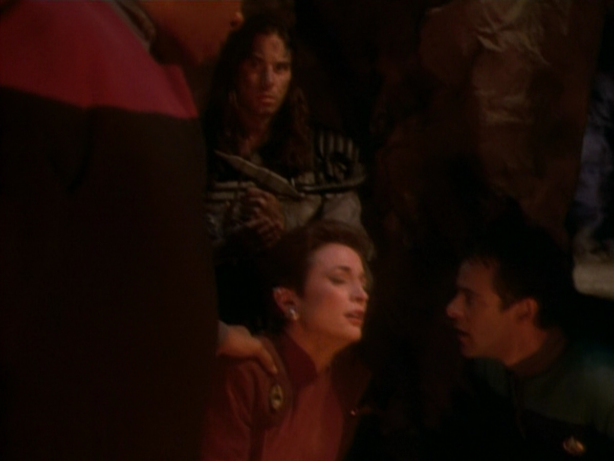 extant_StarTrekDS9_1x13-BattleLines_01274.jpg