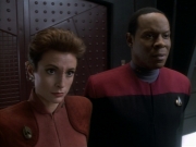 extant_StarTrekDS9_1x14-TheStoryteller_00197.jpg