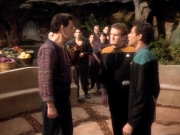 extant_StarTrekDS9_1x14-TheStoryteller_00581.jpg