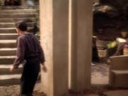 extant_StarTrekDS9_1x14-TheStoryteller_00586.jpg
