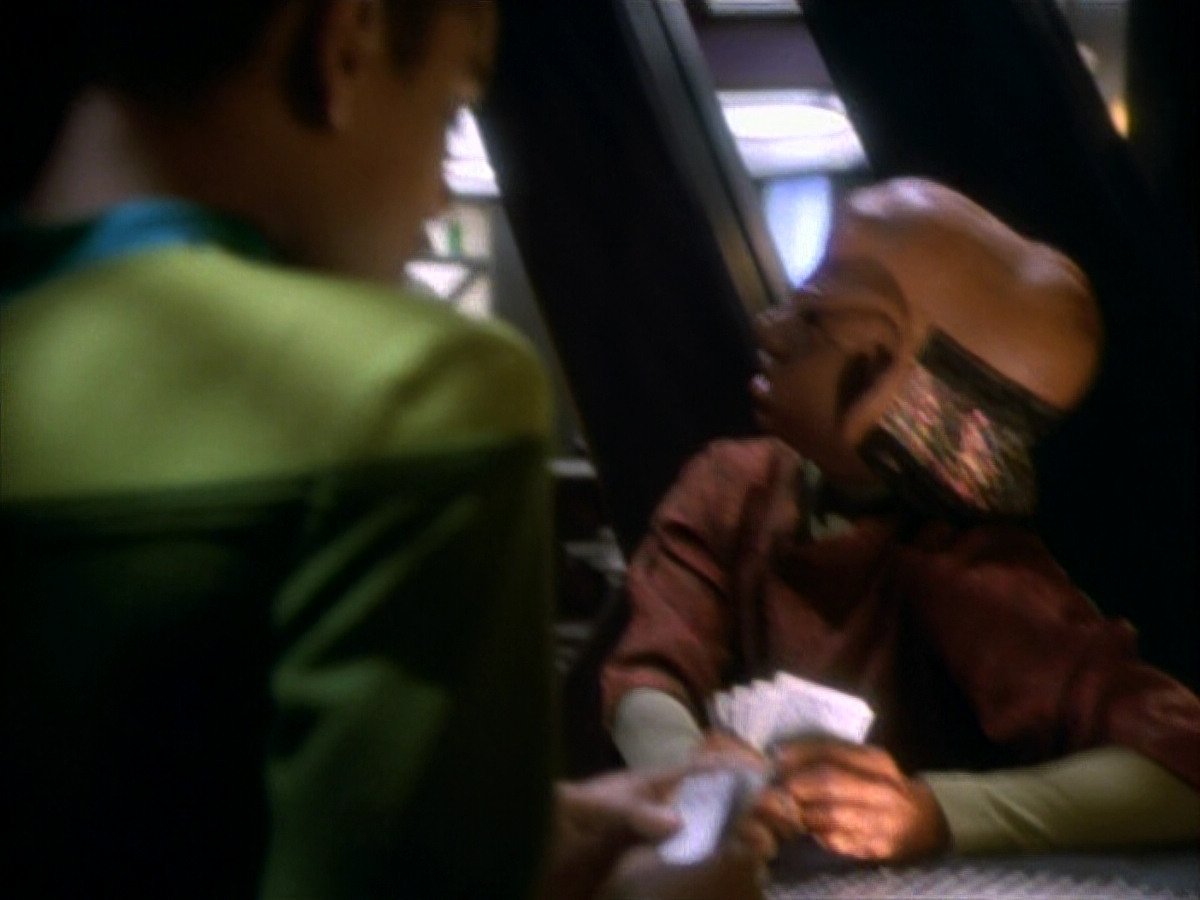 extant_StarTrekDS9_1x15-Progress_00018.jpg