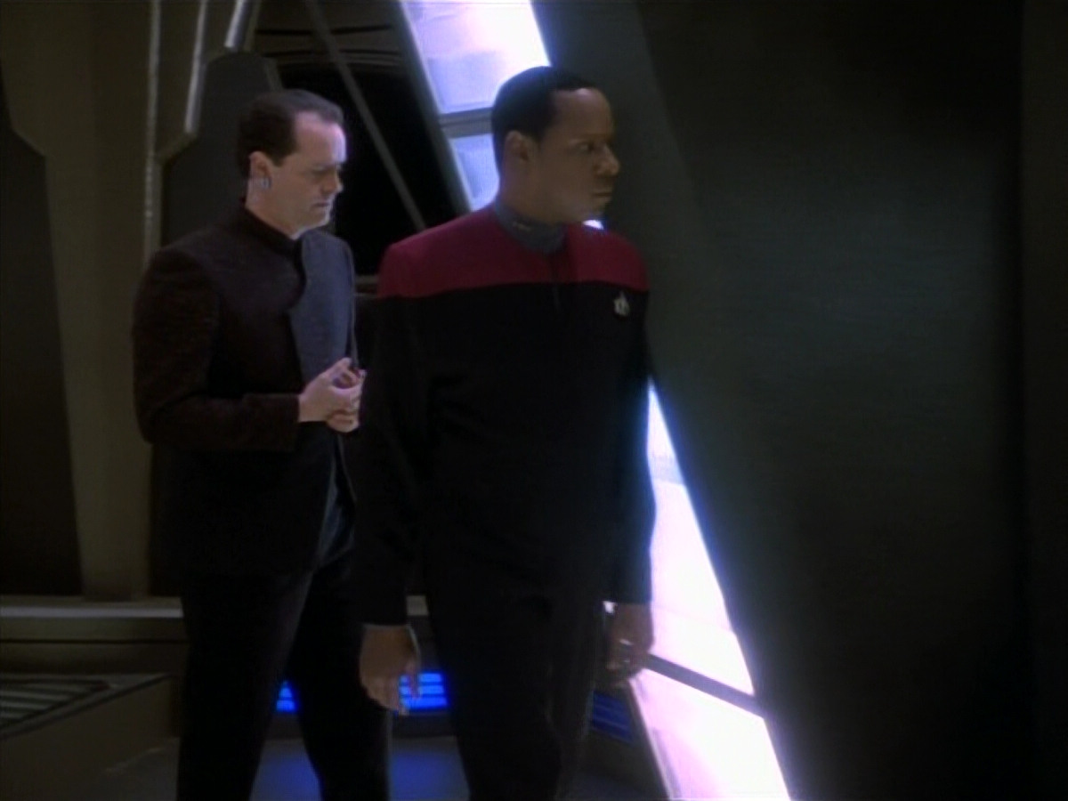 extant_StarTrekDS9_1x15-Progress_00128.jpg