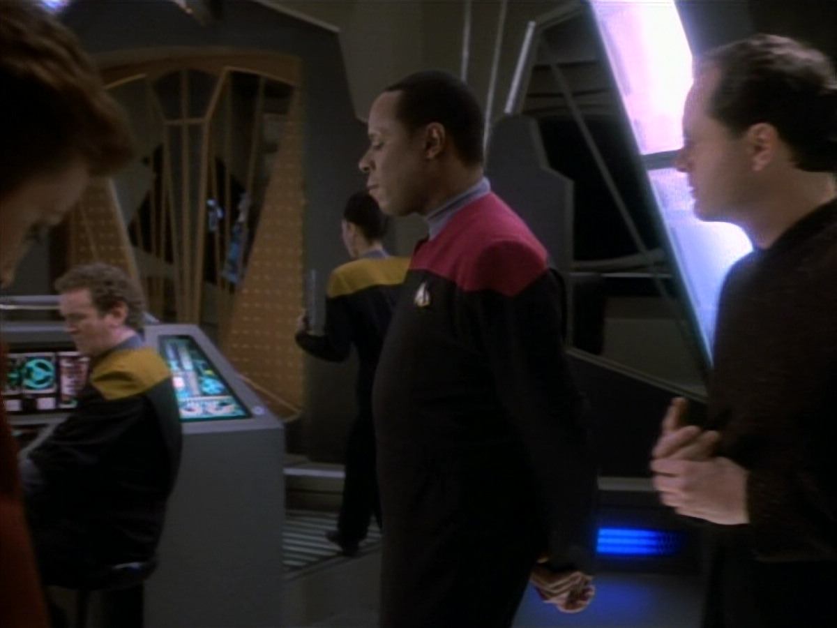 extant_StarTrekDS9_1x15-Progress_00138.jpg