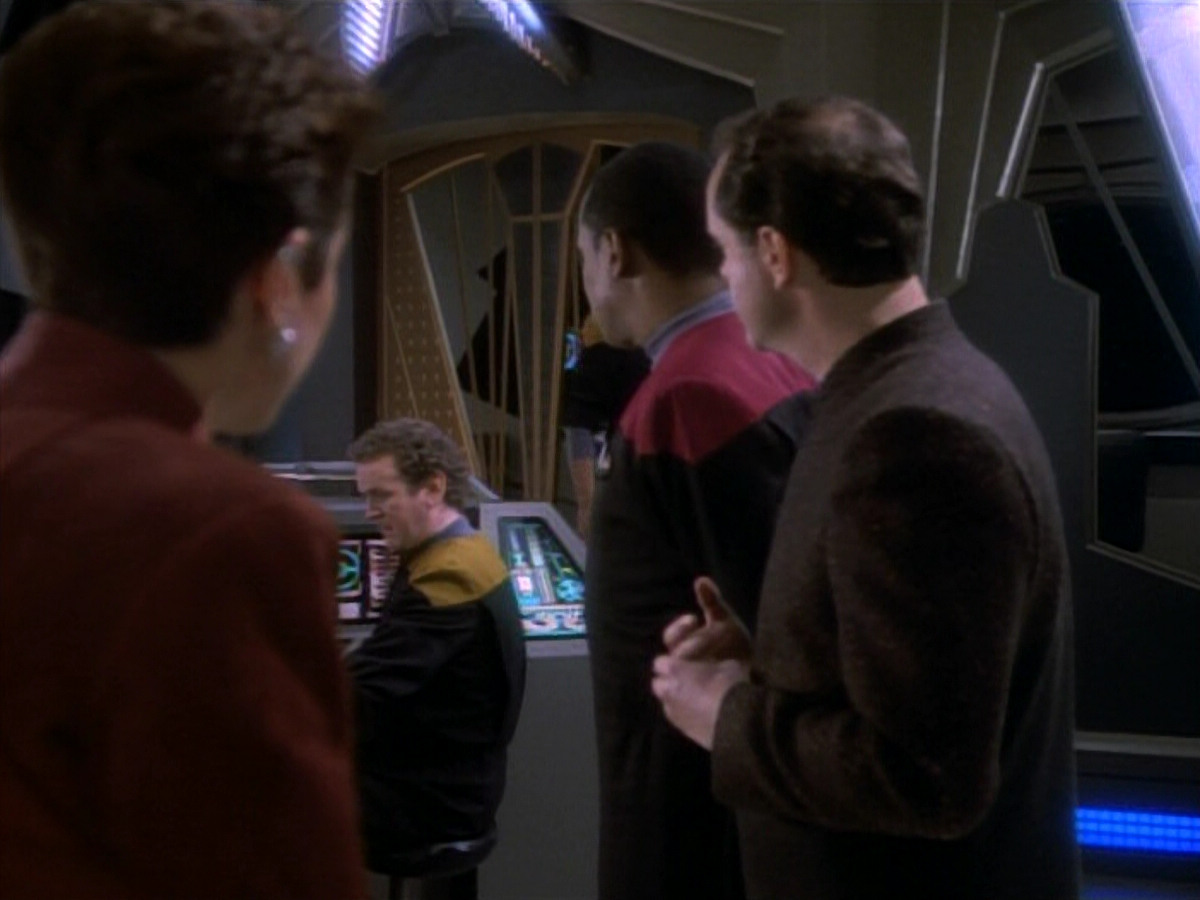 extant_StarTrekDS9_1x15-Progress_00144.jpg