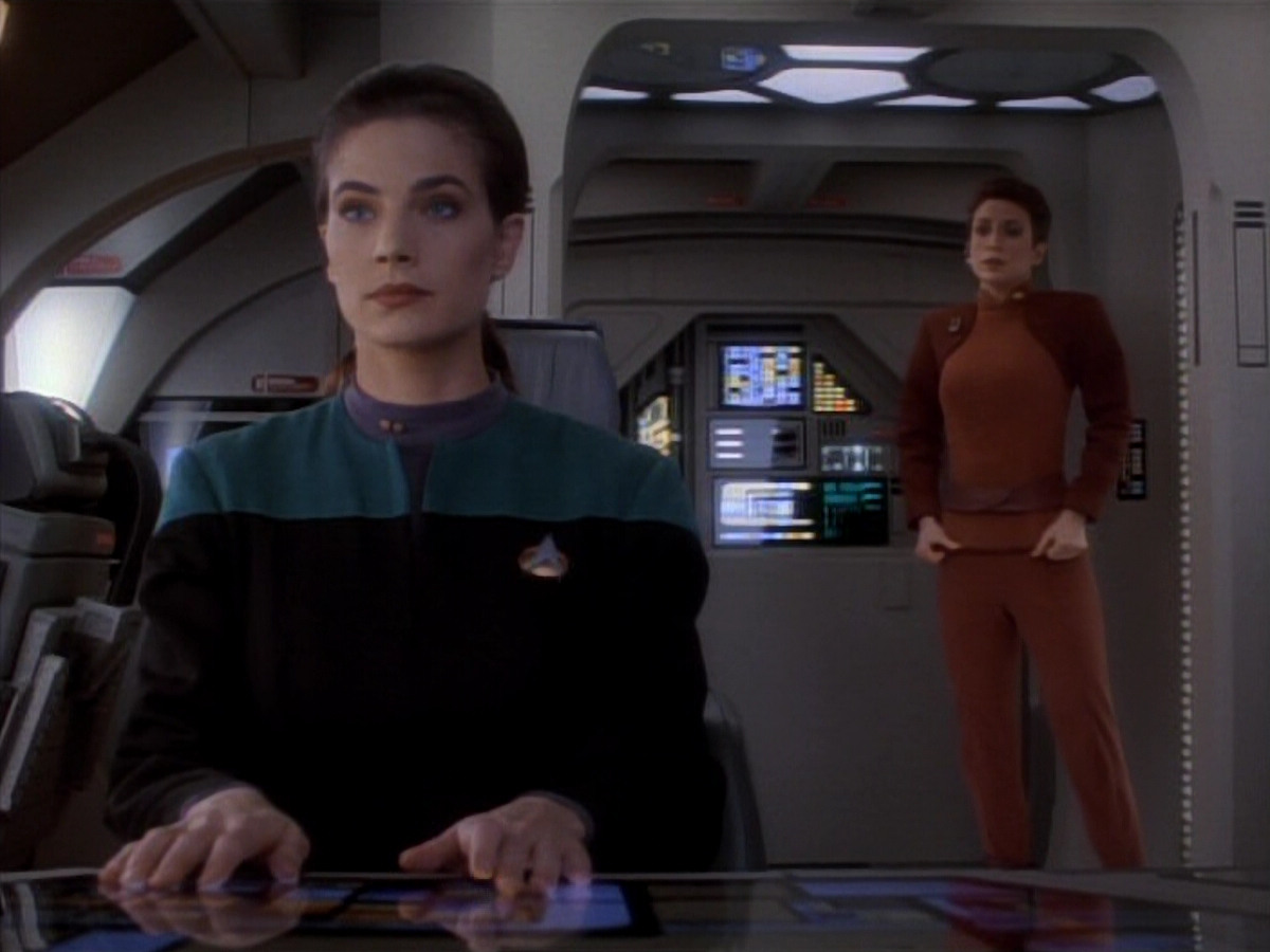 extant_StarTrekDS9_1x15-Progress_00268.jpg
