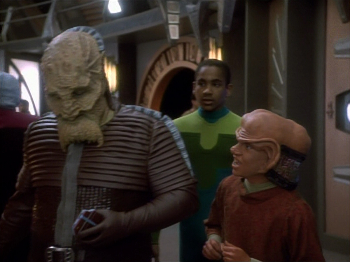 extant_StarTrekDS9_1x15-Progress_00678.jpg