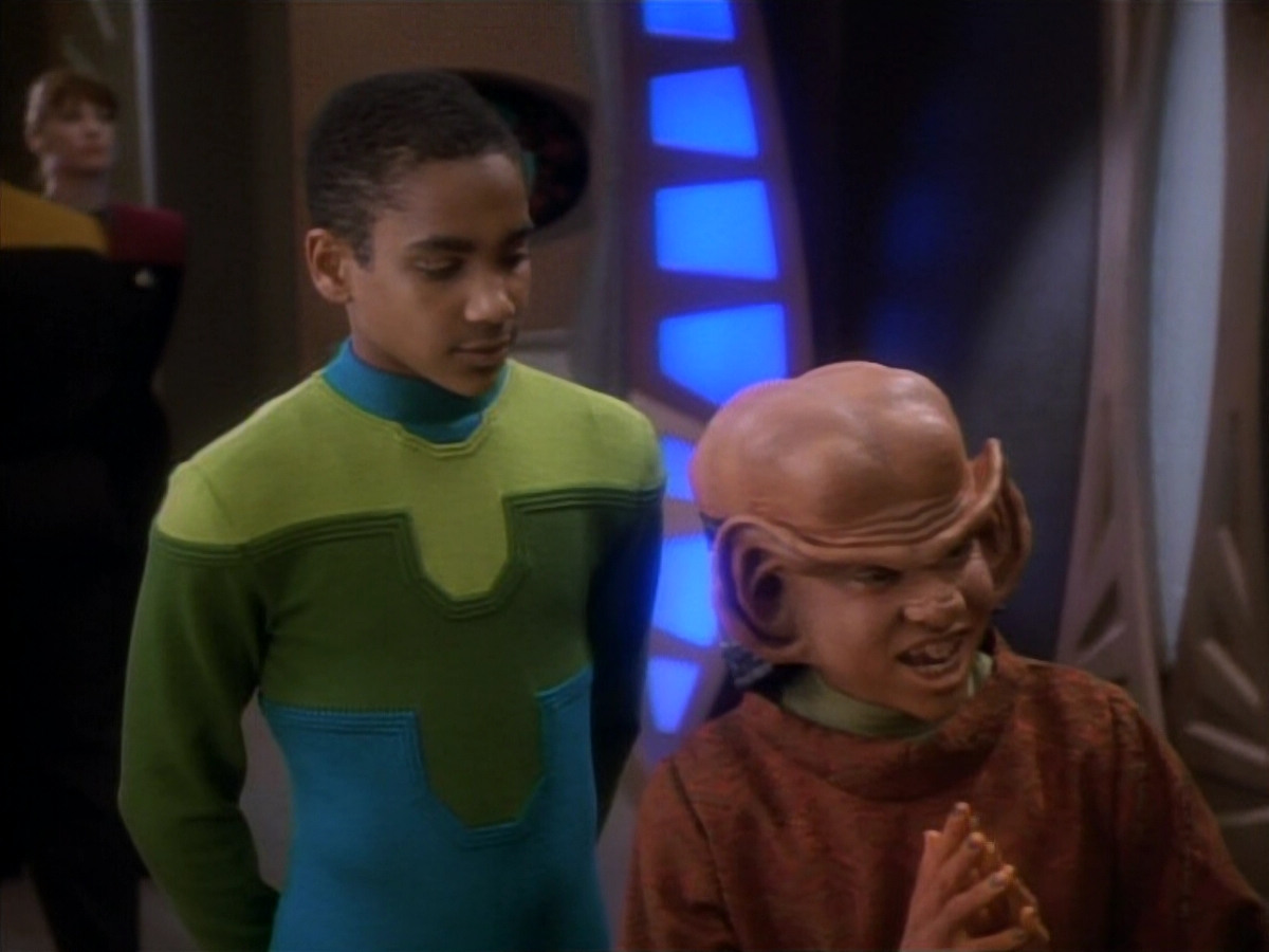 extant_StarTrekDS9_1x15-Progress_00763.jpg