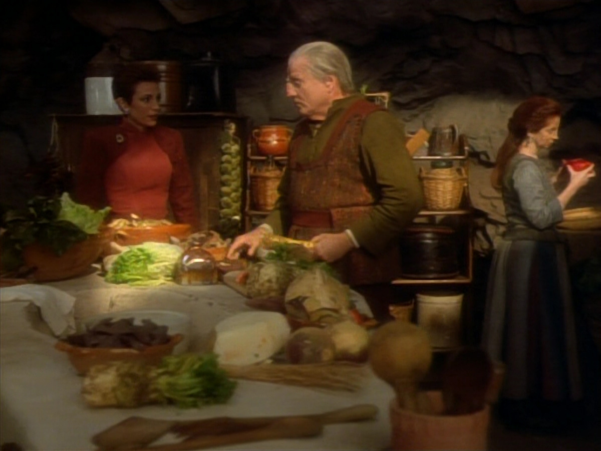 extant_StarTrekDS9_1x15-Progress_00808.jpg