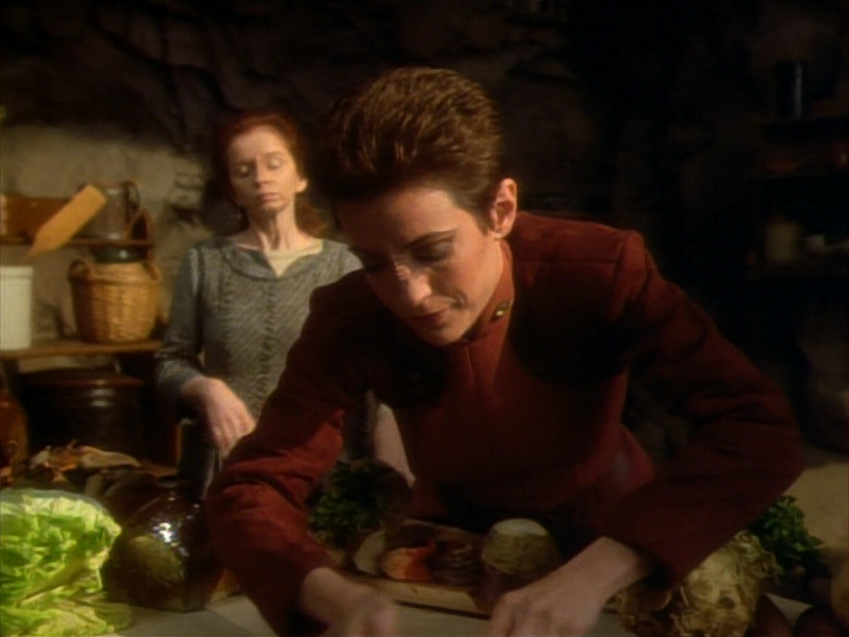 extant_StarTrekDS9_1x15-Progress_00863.jpg